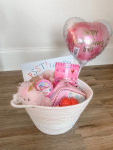 Kid's Valentine Basket Idea
